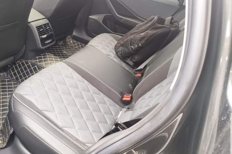 Used Volkswagen Sagitar 2023 300TSI DSG Excellence Edition Left Rear Seat