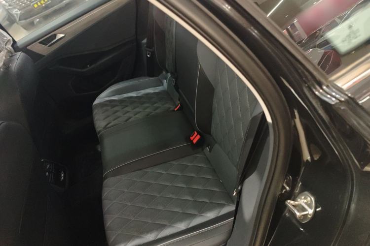 Used Volkswagen Sagitar 2023 300TSI DSG Excellence Edition Left Rear Seat