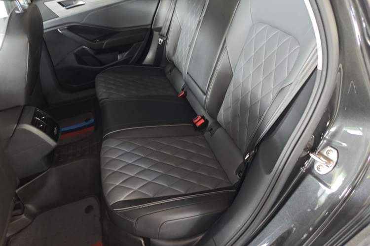 Used Volkswagen Sagitar 2023 300TSI DSG Excellence Edition Left Rear Seat