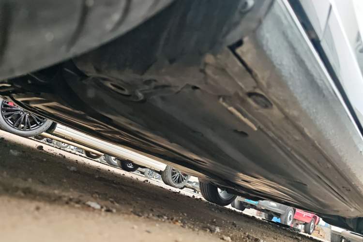 Used Volkswagen Sagitar 2023 300TSI DSG Excellence Edition Left Side Sill