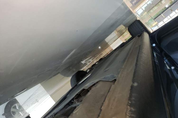 Used Volkswagen Sagitar 2023 300TSI DSG Excellence Edition Left Side Sill