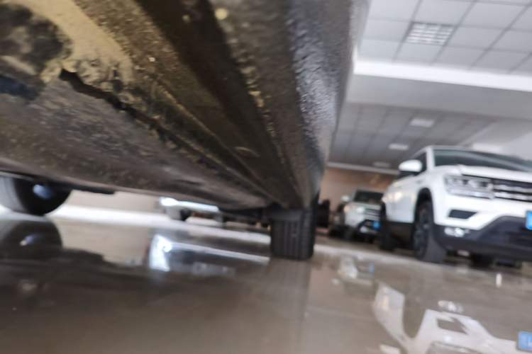 Used Volkswagen Sagitar 2023 300TSI DSG Flyover Edition Left Side Sill