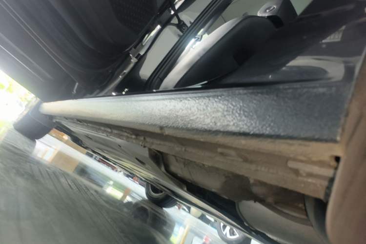 Used Volkswagen Sagitar 2023 300TSI DSG Excellence Edition Left Side Sill