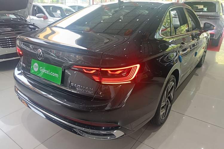 Used Volkswagen Sagitar 2023 300TSI DSG Excellence Edition Rear Right 45 Deg