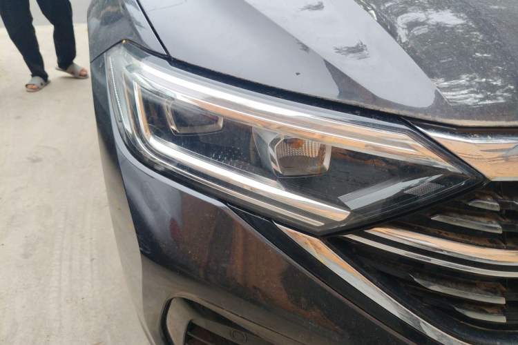 Used Volkswagen Sagitar 2023 280TSI DSG Beyond Lite Edition Right Front Headlight
