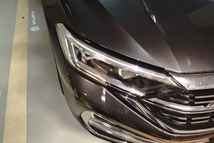Used Volkswagen Sagitar 2023 280TSI DSG Excellence Plus Edition Right Front Headlight