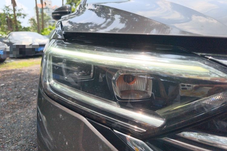 Used Volkswagen Sagitar 2023 300TSI DSG Excellence Edition Right Front Headlight
