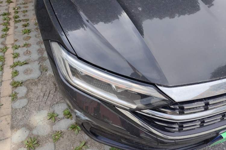 Used Volkswagen Sagitar 2023 300TSI DSG Excellence Edition Right Front Headlight