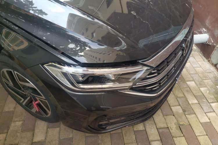 Used Volkswagen Sagitar 2023 200TSI DSG Excellence Edition Right Front Headlight