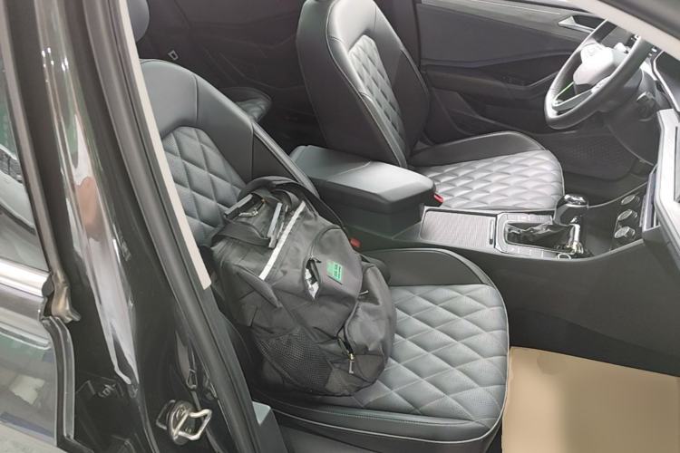 Used Volkswagen Sagitar 2023 300TSI DSG Excellence Edition Right Front Seat