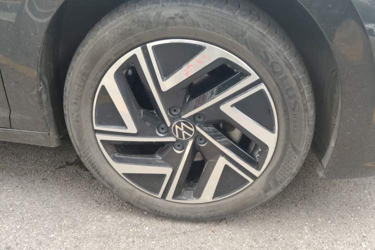 Used Volkswagen Sagitar 2023 280TSI DSG Excellence Edition Right Front Wheel Hub