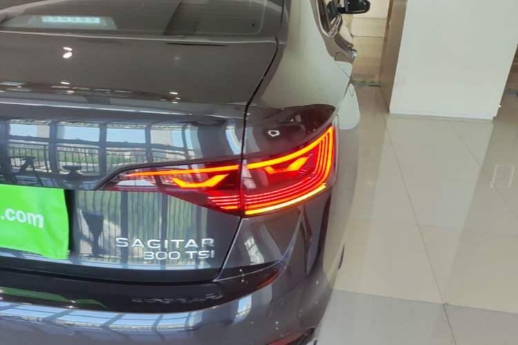 Used Volkswagen Sagitar 2023 300TSI DSG Excellence Edition Right Rear Taillight