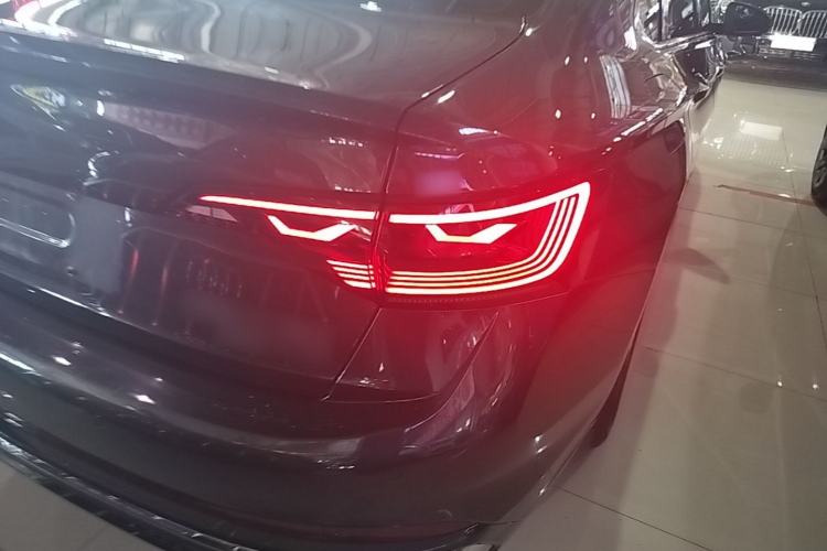Used Volkswagen Sagitar 2023 300TSI DSG Excellence Edition Right Rear Taillight
