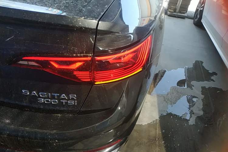 Used Volkswagen Sagitar 2023 300TSI DSG Excellence Edition Right Rear Taillight