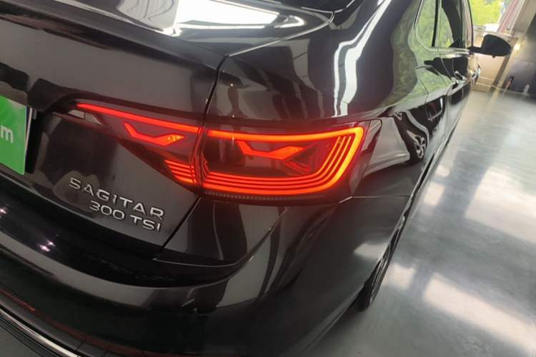 Used Volkswagen Sagitar 2023 300TSI DSG Excellence Edition Right Rear Taillight