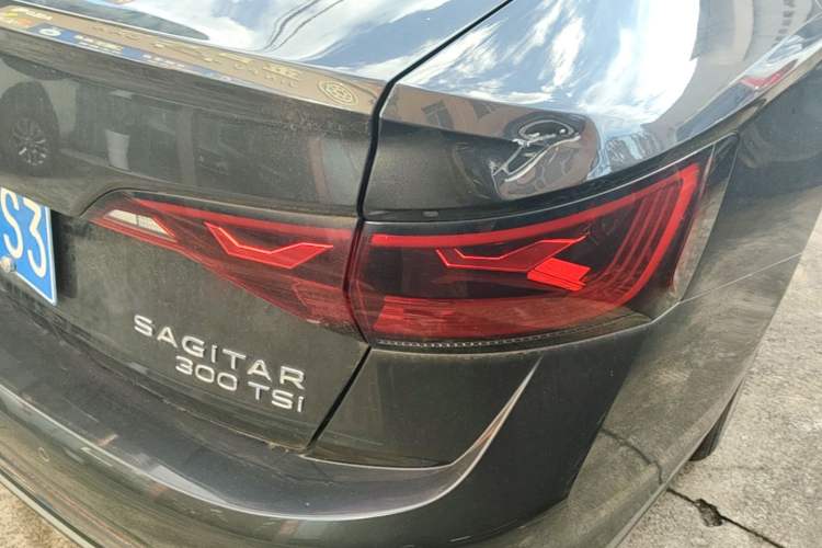 Used Volkswagen Sagitar 2023 300TSI DSG Excellence Edition Right Rear Taillight
