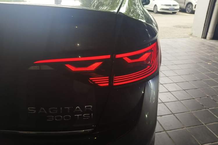 Used Volkswagen Sagitar 2023 300TSI DSG Excellence Edition Right Rear Taillight