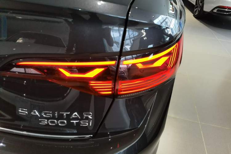 Used Volkswagen Sagitar 2023 300TSI DSG Excellence Edition Right Rear Taillight