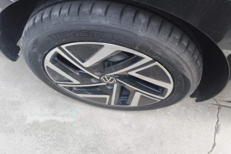 Used Volkswagen Sagitar 2023 280TSI DSG Beyond Lite Edition Right Rear Wheel Hub