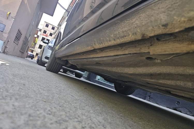 Used Volkswagen Sagitar 2023 200TSI DSG Excellence Edition Right Side Sill