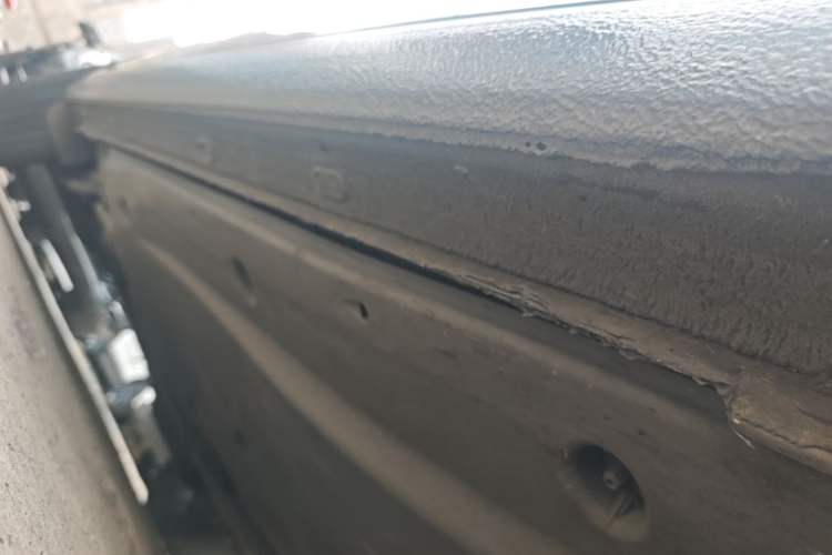 Used Volkswagen Sagitar 2023 300TSI DSG Excellence Edition Right Side Sill