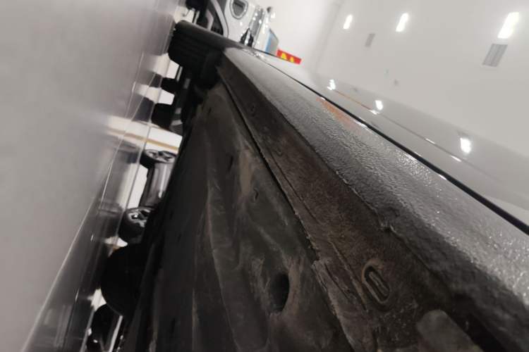 Used Volkswagen Sagitar 2023 300TSI DSG Excellence Edition Right Side Sill