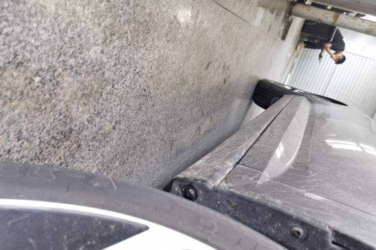 Used Volkswagen Sagitar 2023 300TSI DSG Excellence Edition Right Side Sill