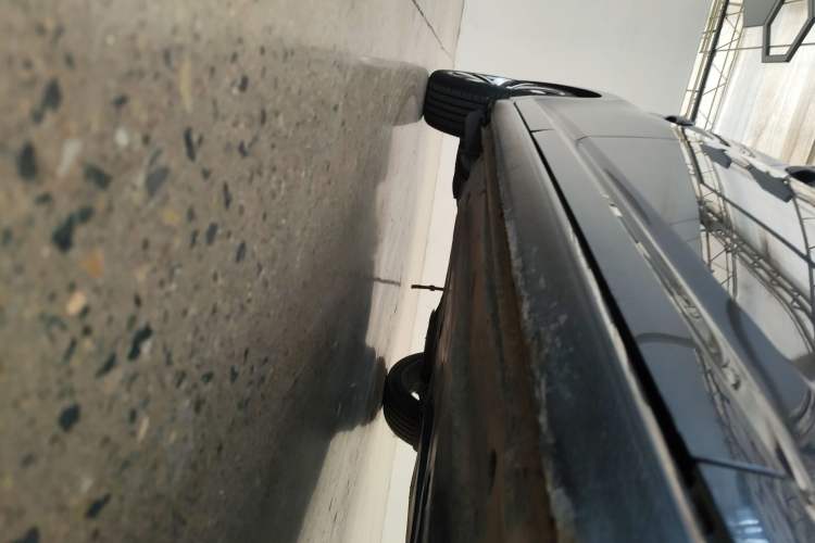 Used Volkswagen Sagitar 2023 300TSI DSG Excellence Edition Right Side Sill