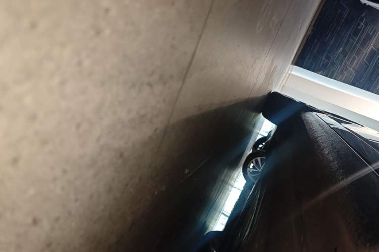 Used Volkswagen Sagitar 2023 300TSI DSG Excellence Edition Right Side Sill