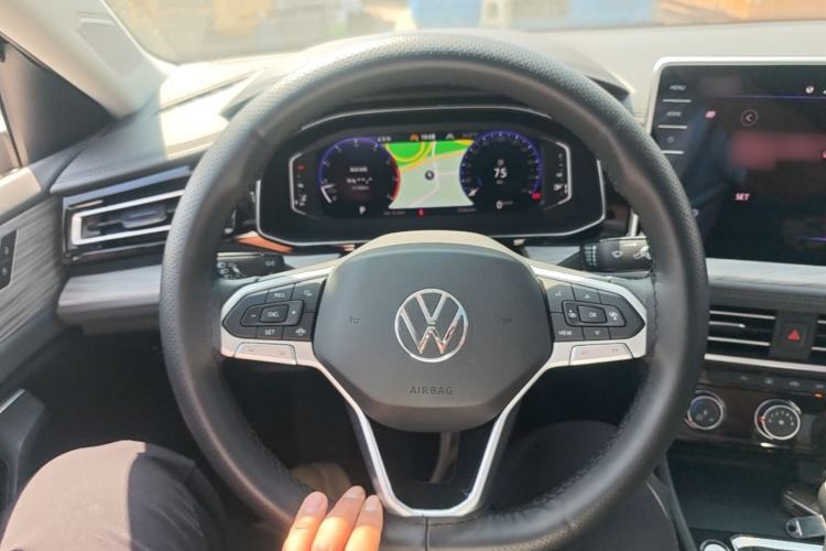 Used Volkswagen Sagitar 2023 300TSI DSG Excellence Edition Steering Wheel