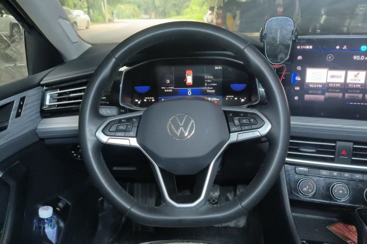 Used Volkswagen Sagitar 2023 300TSI DSG Excellence Edition Steering Wheel