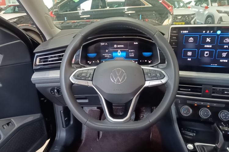 Used Volkswagen Sagitar 2023 300TSI DSG Excellence Edition Steering Wheel