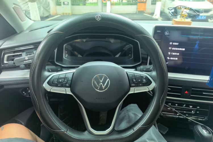 Used Volkswagen Sagitar 2023 300TSI DSG Excellence Edition Steering Wheel