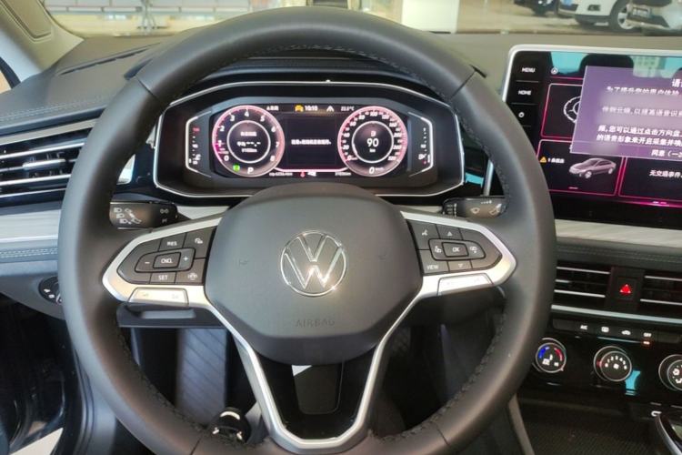 Used Volkswagen Sagitar 2023 300TSI DSG Excellence Edition Steering Wheel
