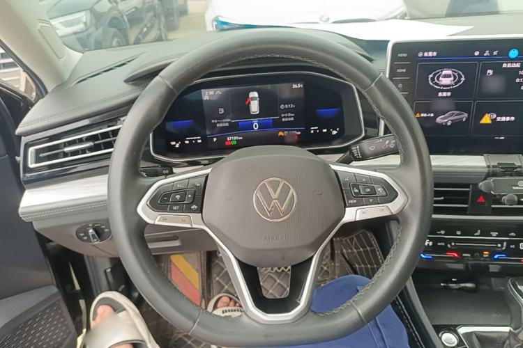 Used Volkswagen Sagitar 2023 280TSI DSG Excellence Edition Steering Wheel