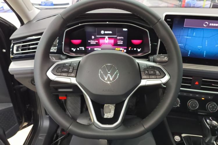Used Volkswagen Sagitar 2023 300TSI DSG Excellence Edition Steering Wheel