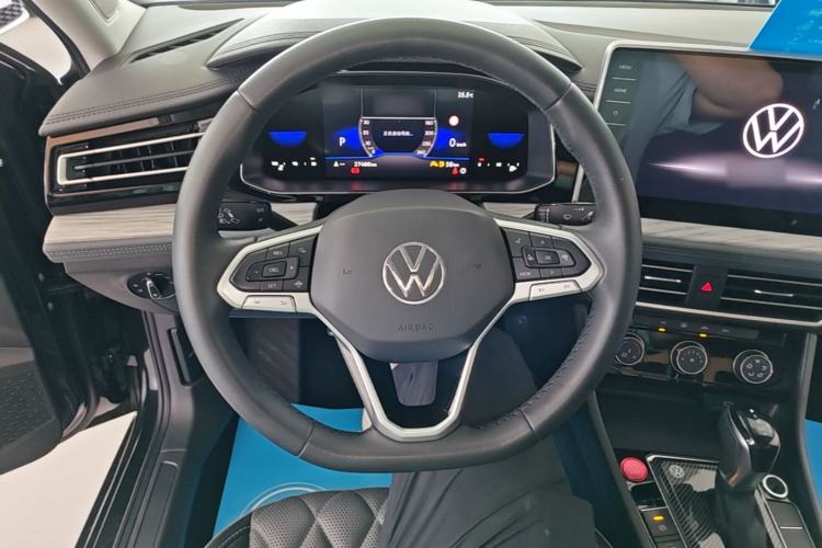 Used Volkswagen Sagitar 2023 300TSI DSG Excellence Edition Steering Wheel