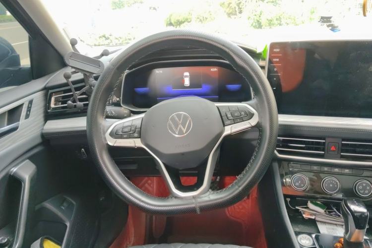 Used Volkswagen Sagitar 2023 300TSI DSG Excellence Edition Steering Wheel
