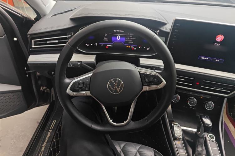 Used Volkswagen Sagitar 2023 300TSI DSG Excellence Edition Steering Wheel