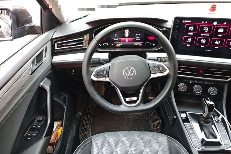 Used Volkswagen Sagitar 2023 300TSI DSG Excellence Edition Steering Wheel