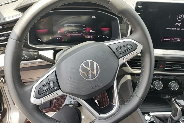 Used Volkswagen Sagitar 2023 300TSI DSG Excellence Edition Steering Wheel