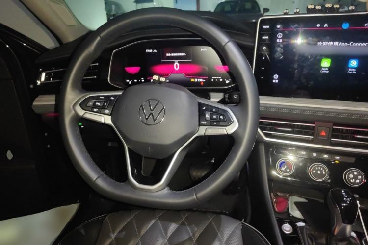 Used Volkswagen Sagitar 2023 280TSI DSG Excellence Edition Steering Wheel