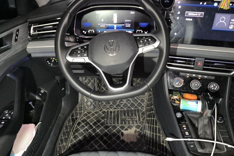 Used Volkswagen Sagitar 2023 300TSI DSG Excellence Edition Steering Wheel