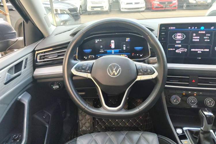 Used Volkswagen Sagitar 2023 300TSI DSG Excellence Edition Steering Wheel