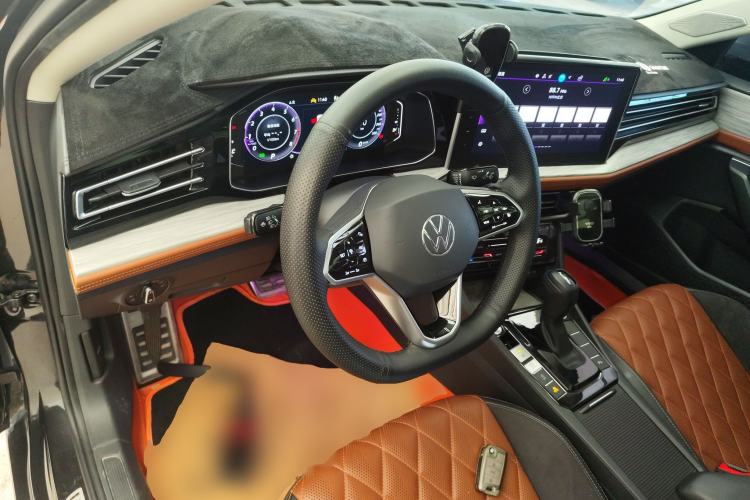 Used Volkswagen Sagitar 2023 300TSI DSG Excellence Edition Steering Wheel
