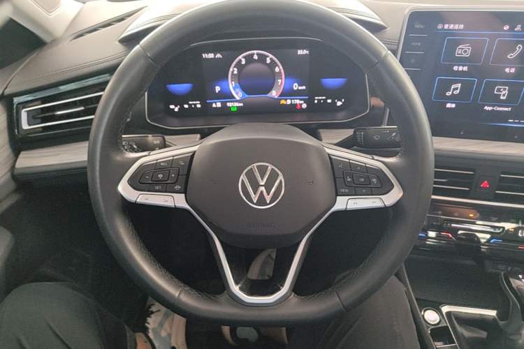 Used Volkswagen Sagitar 2023 200TSI DSG Excellence Edition Steering Wheel