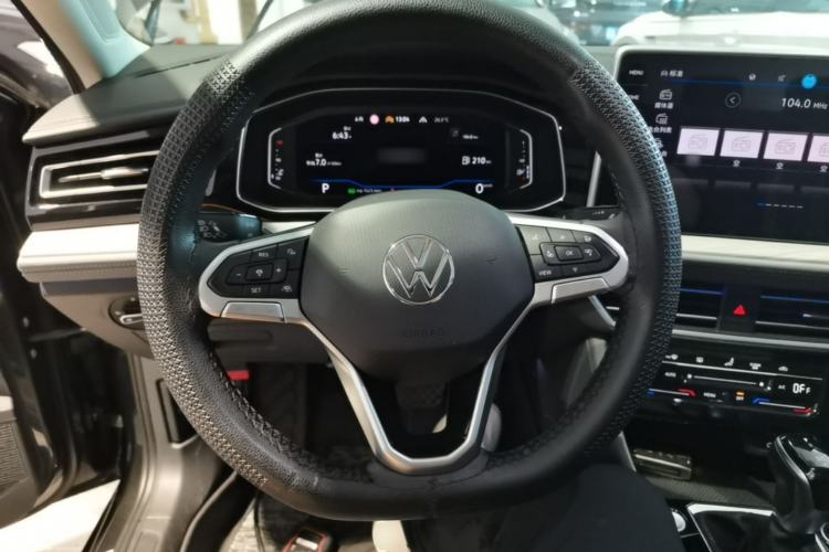 Used Volkswagen Sagitar 2023 300TSI DSG Excellence Edition Steering Wheel