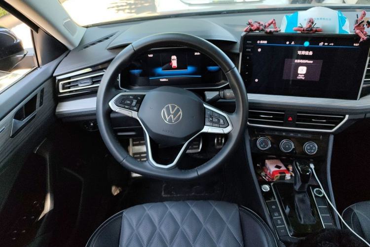Used Volkswagen Sagitar 2023 300TSI DSG Excellence Edition Steering Wheel