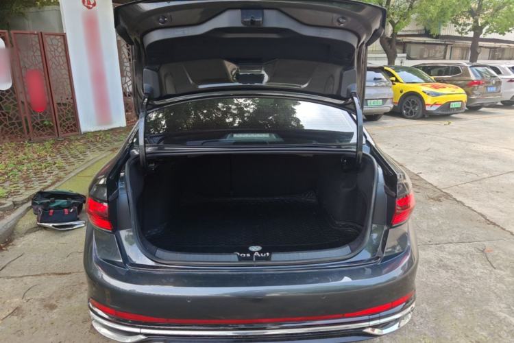 Used Volkswagen Sagitar 2023 300TSI DSG Excellence Edition Trunk