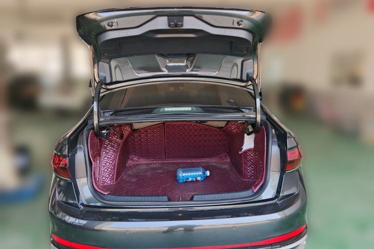 Used Volkswagen Sagitar 2023 300TSI DSG Excellence Edition Trunk